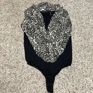Guess bodysuit